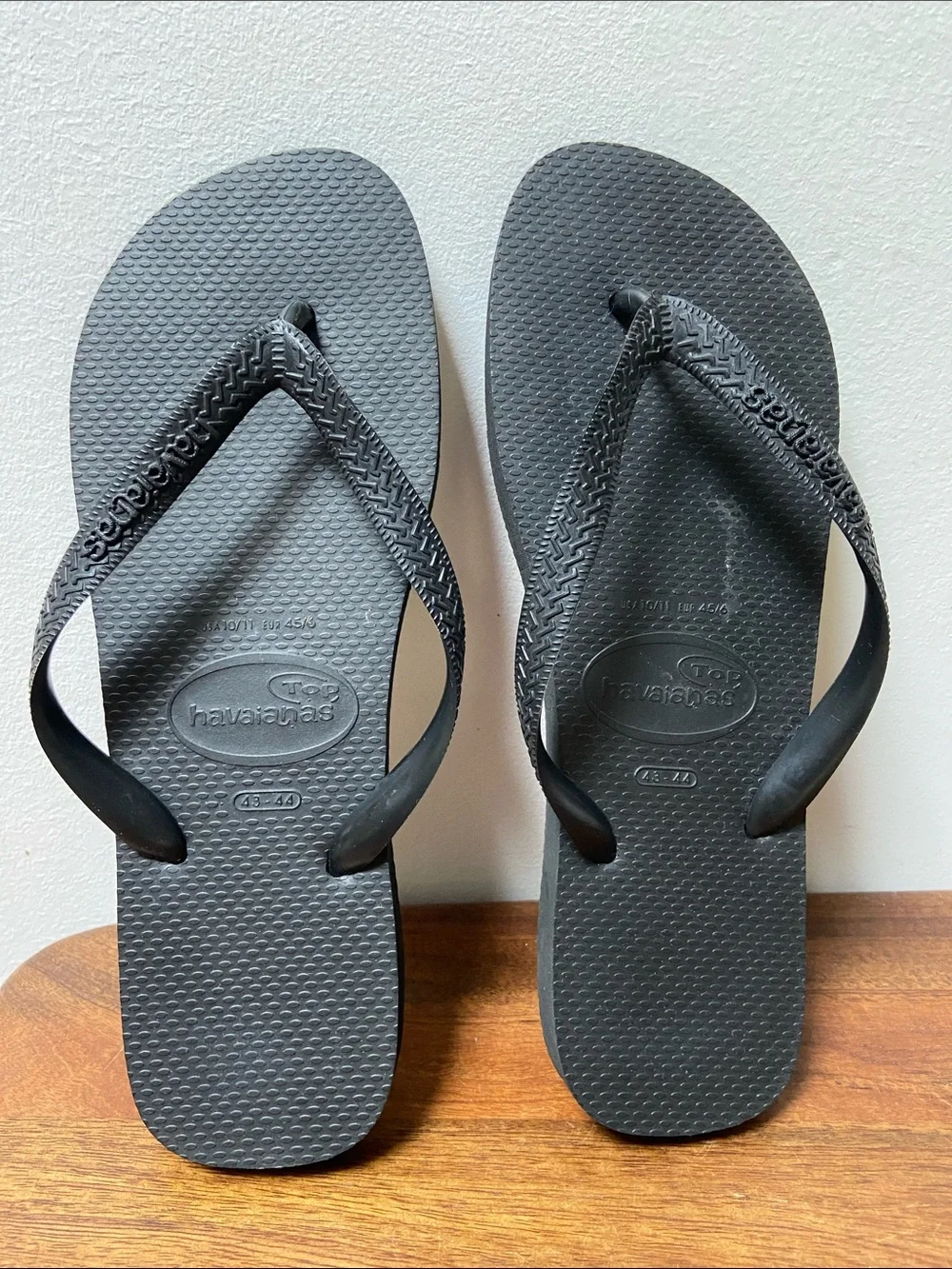 Havaianas Black Classic Flip Flops